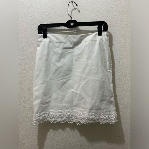 Talbots White Pencil Skirt Size 2 Cotton Crochet Hem Knee Length - Picture 1 of 12
